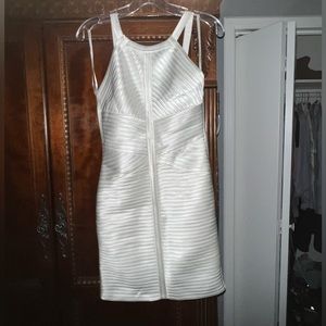 BCBGmaxazria White Satin Cocktail Party Dress US 6 halter